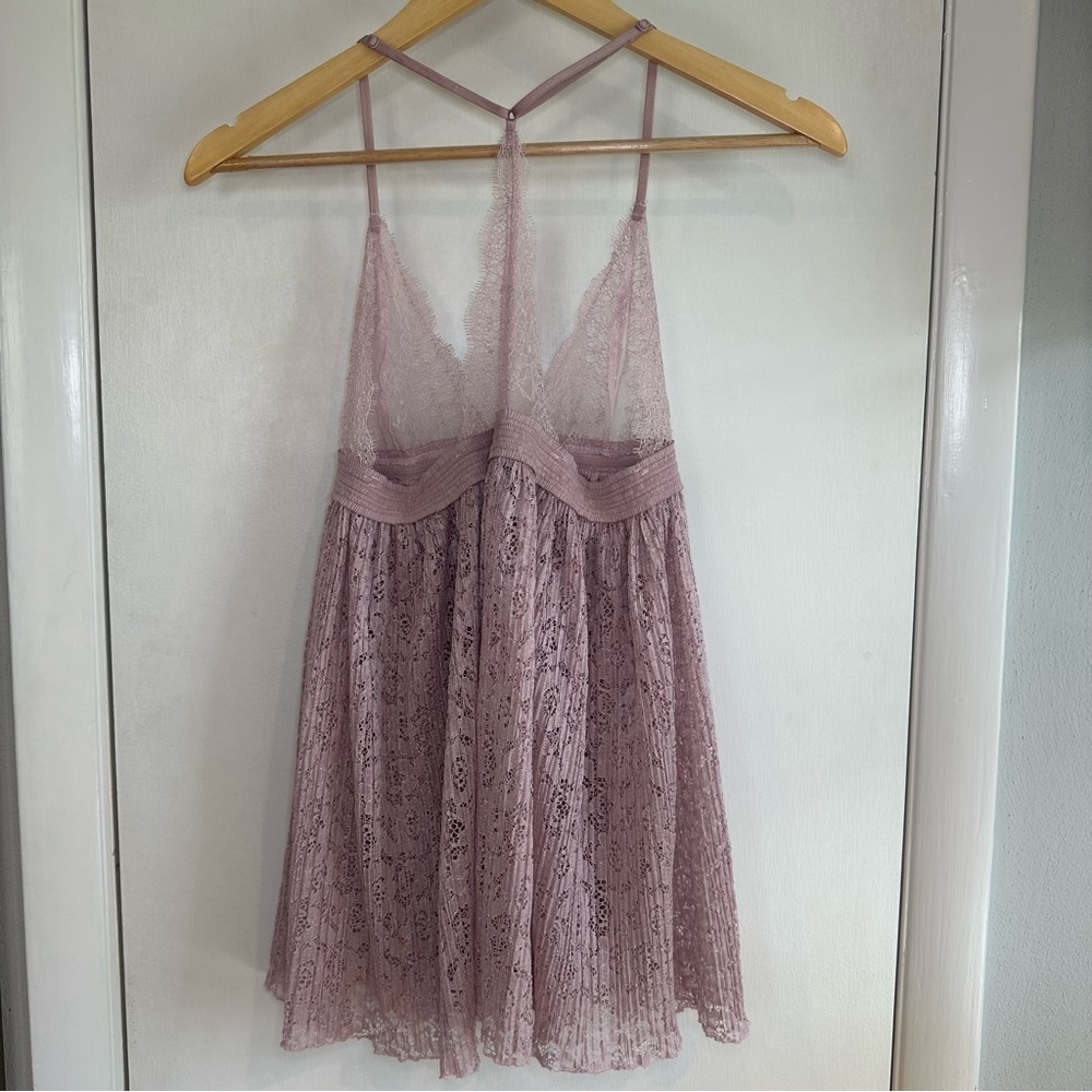 Victoria’s Secret Lilac Lace Babydoll Cami. Size: Medium. - Picture 4 of 7